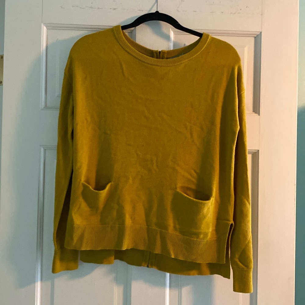 Light weight Halogen sweater with full back zipper detail. Mustard color